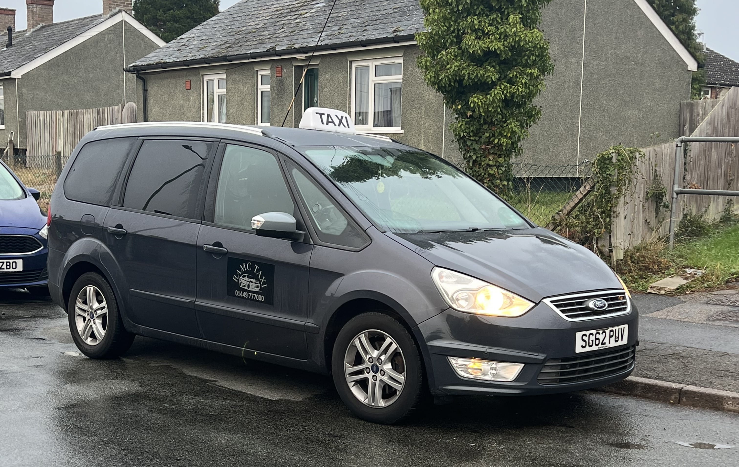 Ford 7-Seater - Stowmarket taxi cab service vehicle for Large groups, family trips, events, airport groups
